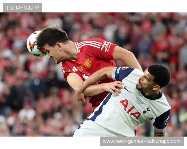 热刺中路的一脚直塞，彻底撕裂对手防线