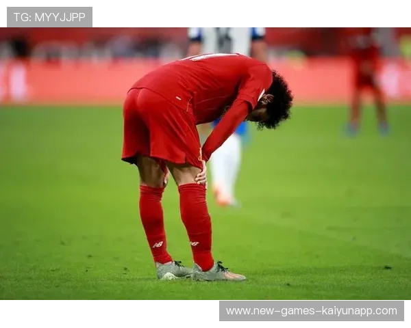 利物浦压到禁区弧顶,萨拉赫一脚爆射引爆球场 利物浦压到禁区弧顶,萨拉赫一脚爆射引爆球场