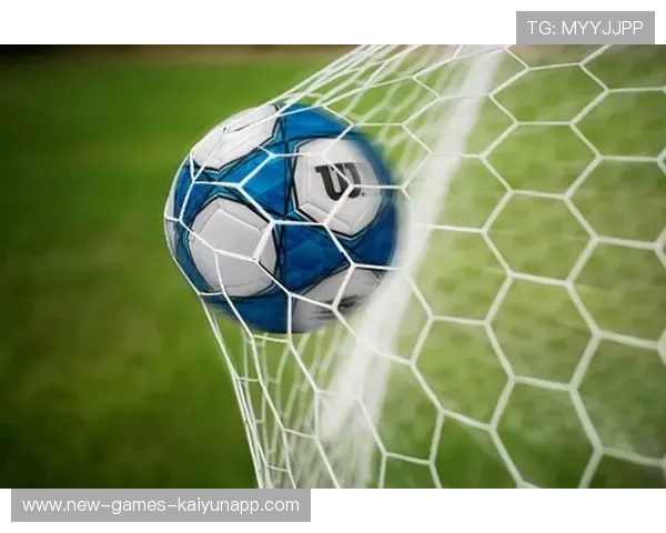 法甲里昂定位球配合奏效,比分被改写