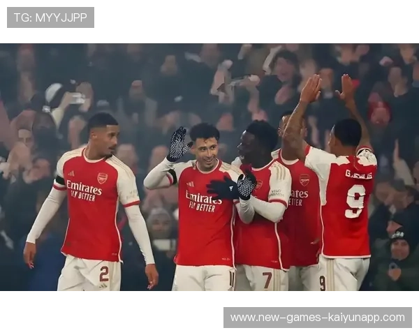 阿森纳中场抢断反击，速度与配合成就胜利