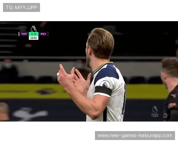 热刺凯恩禁区挑射破门，孙兴慜助攻功不可没：一次信任与默契的极致展示